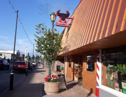 The Amarillo And Tavern outside