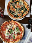 Hallo Pizza Berlin-Prenzlauer Berg food