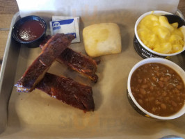 Dickey's Barbecue Pit food