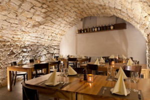 La Caverna - Passione per la Pizza food