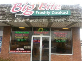 Big Bite Deli Grill outside