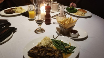 Stoney River food