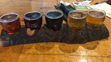 Hop Tree Brewing food