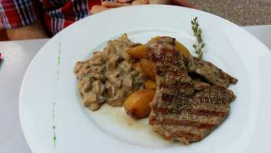 restaurant image