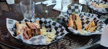 College Street Pub food