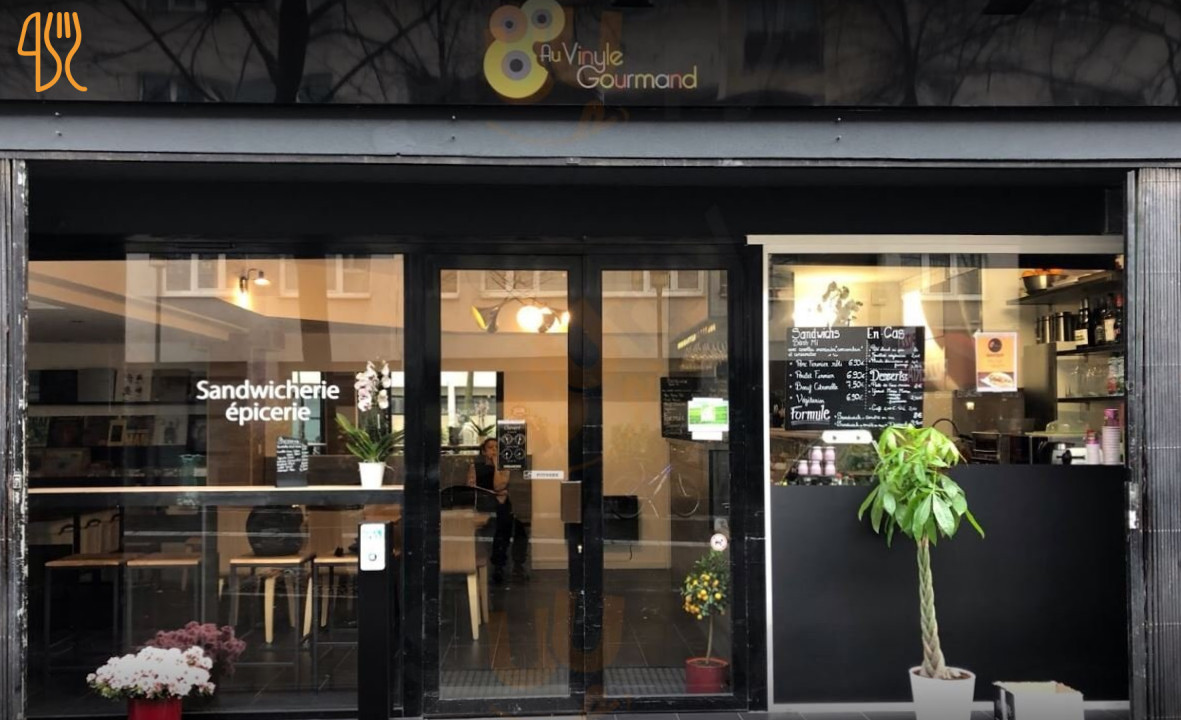 restaurant image