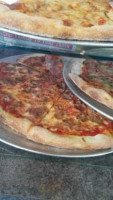 Mainline Pizzeria food