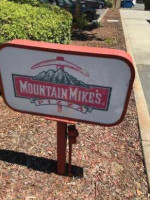 Mountain Mike's Pizza outside