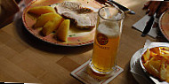 Und Brauhaus Wallhall food