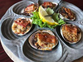 Capt Quahog Surf Turf food