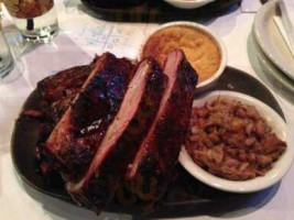 Fink's Bbq Smokehouse food