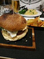 Chelsea Pastelaria E Gelataria food