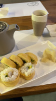 Sushi Hachiko food