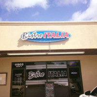 Bistro Italia outside