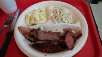 Hart's Firehouse Bbq food