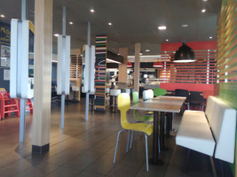 Mcdonald's Grandvilliers inside