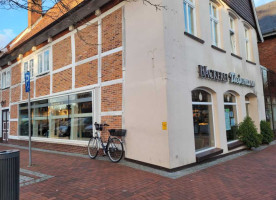 Bäckerei Konditorei Tiedemann outside