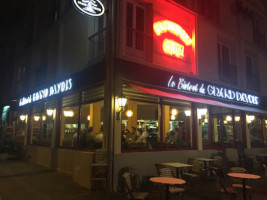 Le Bistrot Du Grand Pavois inside