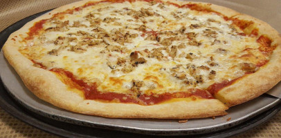 Vitto's Pizza Grill food