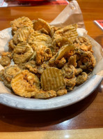 Hooters food