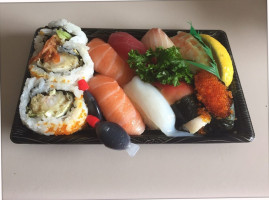 Sushi Hub food