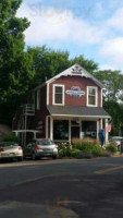 Cottagewood General Store outside