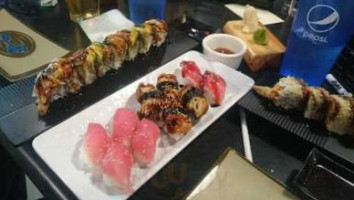 Jei Sushi food