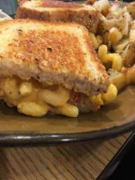 Gator's Grilled Cheese Emporium food