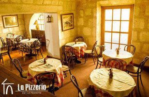 La Pizzeria de la Hosteria food