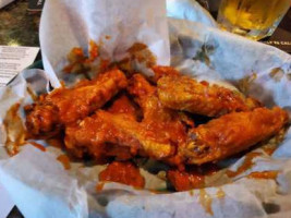 Wing Warehouse food