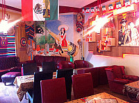 Los Rancheros inside