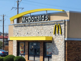 Mcdonald's outside