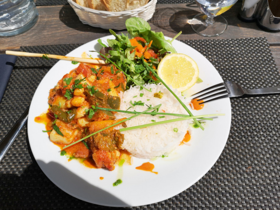 restaurant image