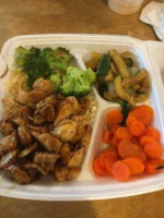 Yoshi Hibachi Express food