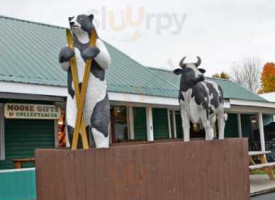 Big Moose Deli Country Store food