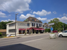 Auberge du Lac food