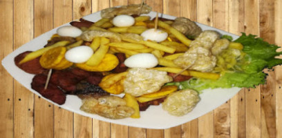 Arepas Pisao food