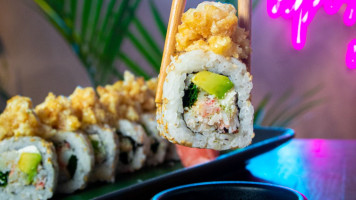 Zabu Tropical Sushi food