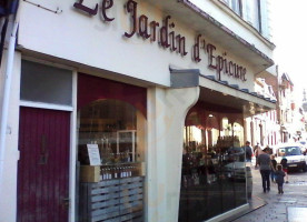 Le Jardin d'Epicure outside