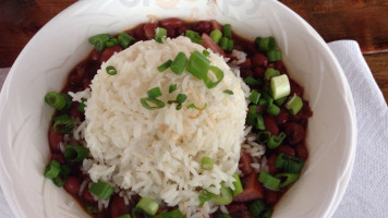 Linney Breaux's Cajun Eatery food