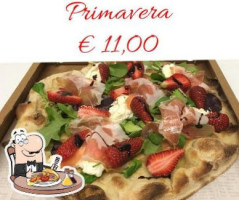 Pizzeria Tramino's food