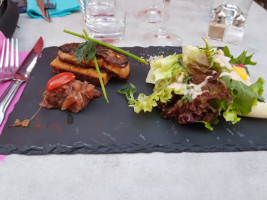 Le Clos de Millery food