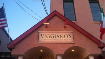 Viggiano's food