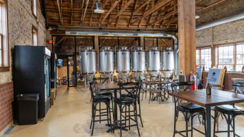 Foxtown Brewing inside