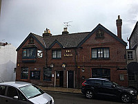 The Eagle Inn outside