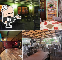 Pizzeria Andy Capp inside