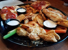 Boston's Restaurant Sports Bar food