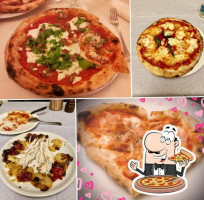 Pizzeria Del Pino food