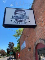 Barrelhouse Pub Pizza menu