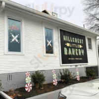 Hillcrest Little Bakery outside